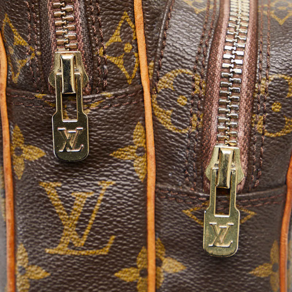 ルイ ヴィトン モノグラム ミニ アマゾン 斜め掛け ショルダーバッグ M45238 ブラウン PVC レザー レディース LOUIS VUITTON 【中古】