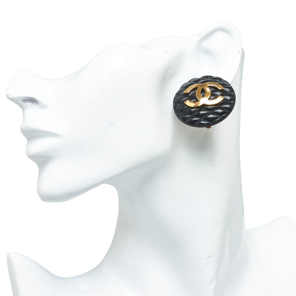 シャネル ココマーク マトラッセ ヴィンテージ イヤリング ブラック ゴールド メッキ プラスチック レディース CHANEL 【中古】