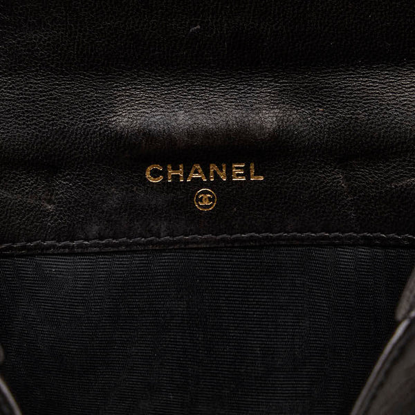 シャネル ココマーク 二つ折り財布 ブラック ラムスキン レディース CHANEL 【中古】