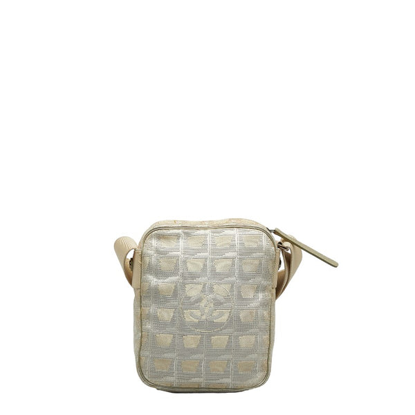 シャネル ニュートラベルライン ココマーク 斜め掛け ショルダーバッグ ホワイト キャンバス レザー レディース CHANEL 【中古】