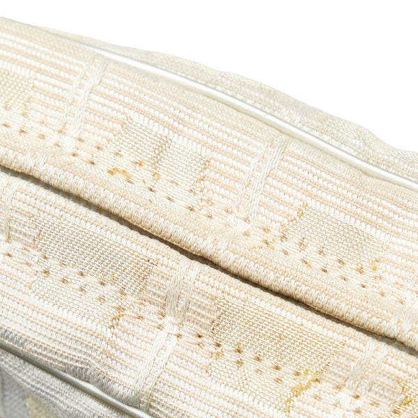 シャネル ニュートラベルライン ココマーク 斜め掛け ショルダーバッグ ホワイト キャンバス レザー レディース CHANEL 【中古】