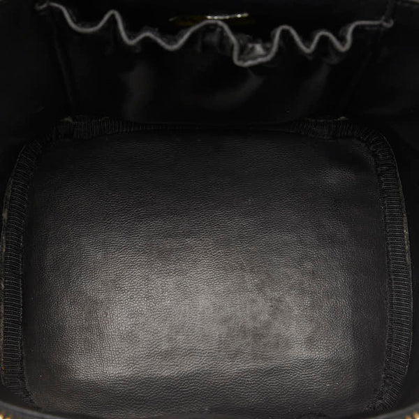 シャネル デカココマーク バニティバッグ ブラック キャビアスキン レディース CHANEL 【中古】