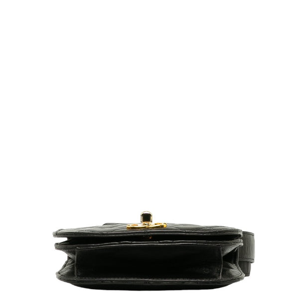 シャネル マトラッセ ココマーク ゴールド金具 ボディバッグ ウエストバッグ ブラック ラムスキン レディース CHANEL 【中古】