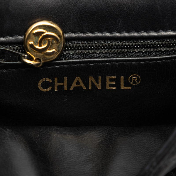 シャネル マトラッセ ココマーク ゴールド金具 ボディバッグ ウエストバッグ ブラック ラムスキン レディース CHANEL 【中古】