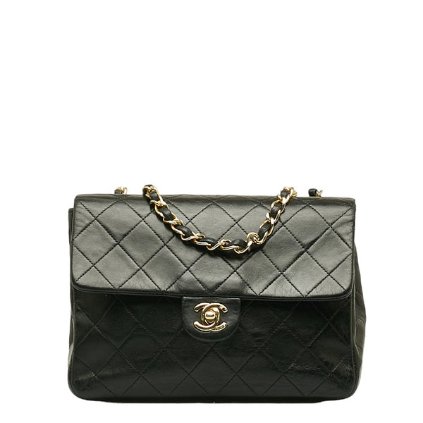 シャネル マトラッセ チェーン ショルダーバッグ ブラック レザー レディース CHANEL 【中古】