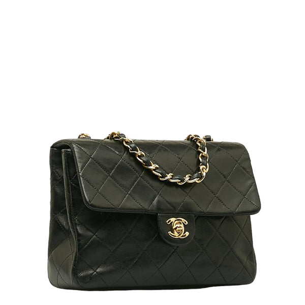 シャネル マトラッセ チェーン ショルダーバッグ ブラック レザー レディース CHANEL 【中古】