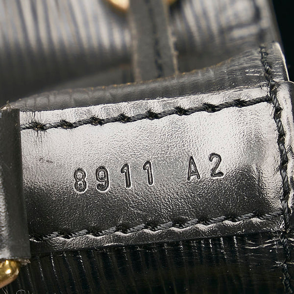 ルイ ヴィトン エピ プチノエ ショルダーバッグ M59012 ノワール ブラック レザー レディース LOUIS VUITTON 【中古】