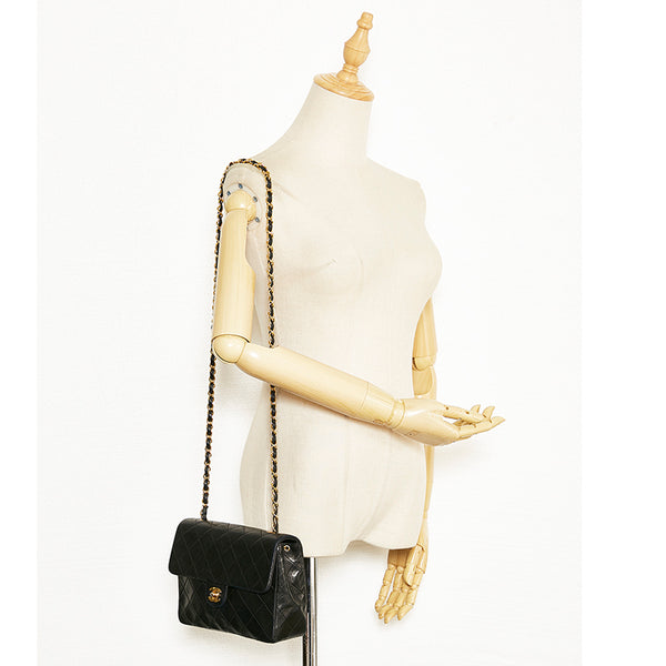 シャネル ミニ マトラッセ ココマーク ゴールド金具 チェーン ショルダーバッグ ブラック レザー レディース CHANEL 【中古】