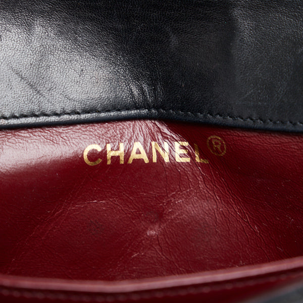 シャネル マトラッセ シングルフラップ ゴールド金具 チェーンショルダーバッグ  ブラック ラムスキン レディース CHANEL 【中古】