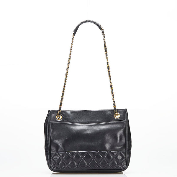 シャネル マトラッセ チェーン ショルダーバッグ ブラック レザー レディース CHANEL 【中古】