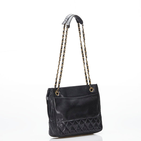 シャネル マトラッセ チェーン ショルダーバッグ ブラック レザー レディース CHANEL 【中古】