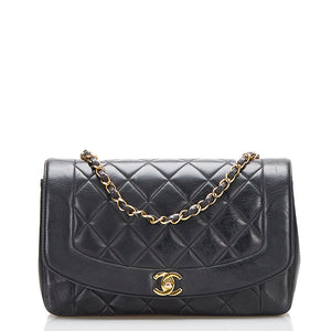 シャネル マトラッセ  ダイアナ ゴールド金具 チェーン ショルダーバッグ ブラック ラムスキン レディース CHANEL 【中古】