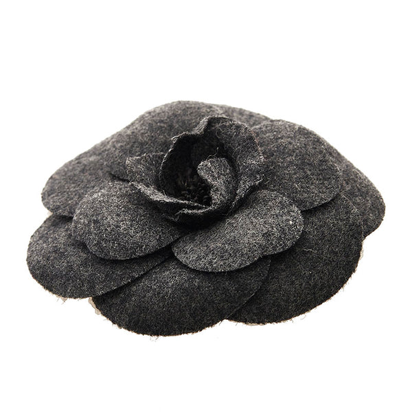 シャネル カメリア ブローチ グレー ウール レディース CHANEL 【中古】