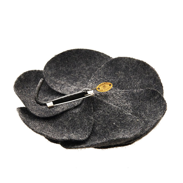 シャネル カメリア ブローチ グレー ウール レディース CHANEL 【中古】