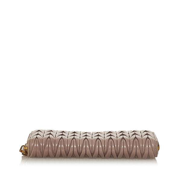 ミュウミュウ マテラッセ グレーベージュ レザー ラウンドファスナー 長財布 レディース MIUMIU 【中古】