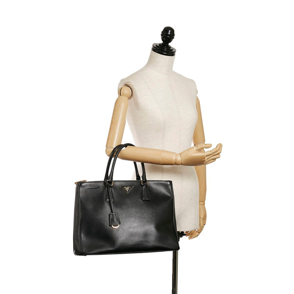 プラダ サフィアーノ ガレリア ブラック レザー ハンドバッグ レディース PRADA 【中古】
