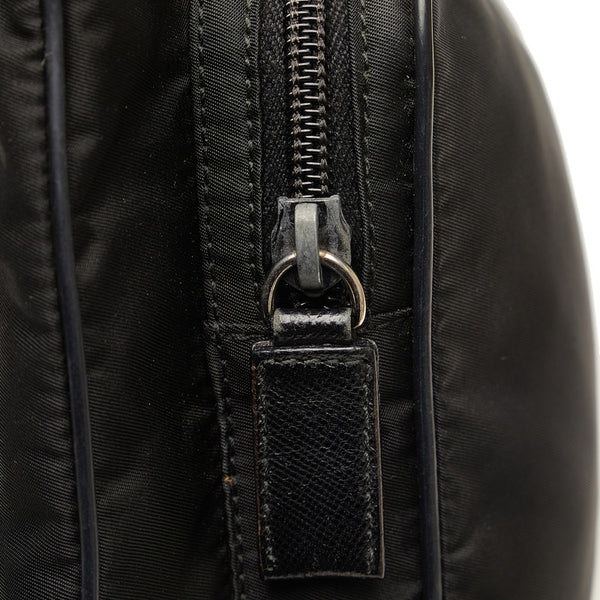 プラダ 斜め掛け ショルダーバッグ ブラック ナイロン レザー レディース PRADA 【中古】