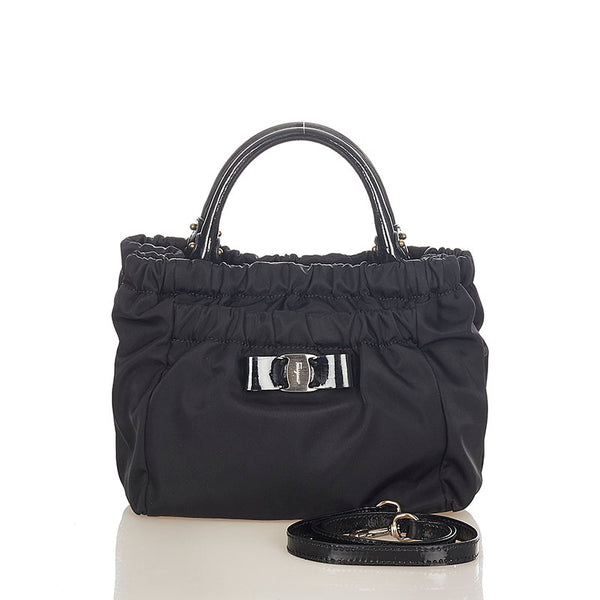 サルヴァトーレフェラガモ ヴァラリボン ブラック ナイロン パテントレザー ハンドバッグ ショルダーバッグ 2WAY レディース Salvatore Ferragamo 【中古】