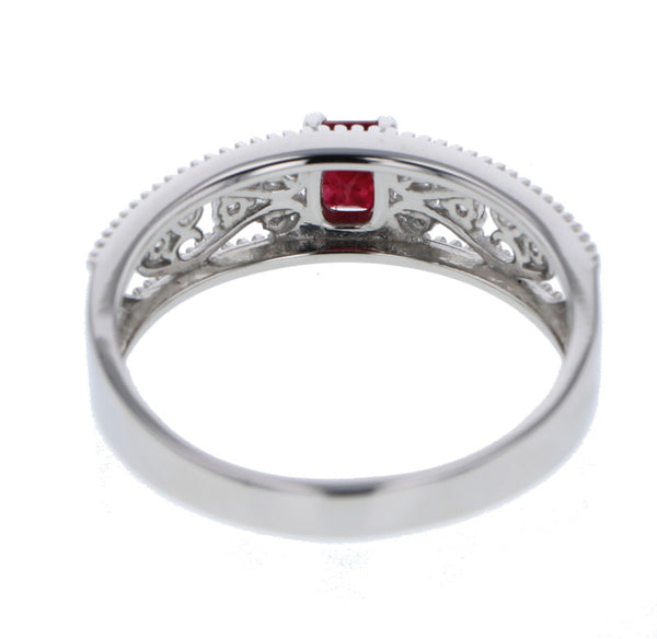 Pt950 プラチナ レッドべリル0.21ct ダイヤ0.06ct リング 指輪 レディース 11号 中古