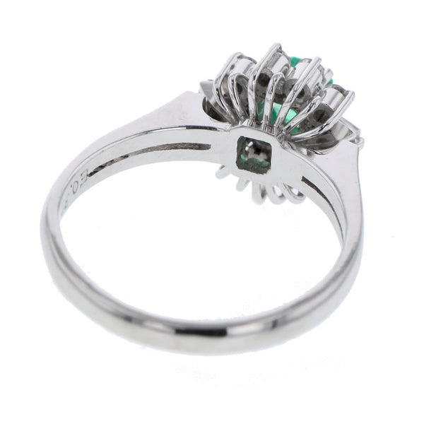 Pt900 プラチナ エメラルド0.32ct ダイヤ0.25ct リング 指輪 レディース 12号 【中古】