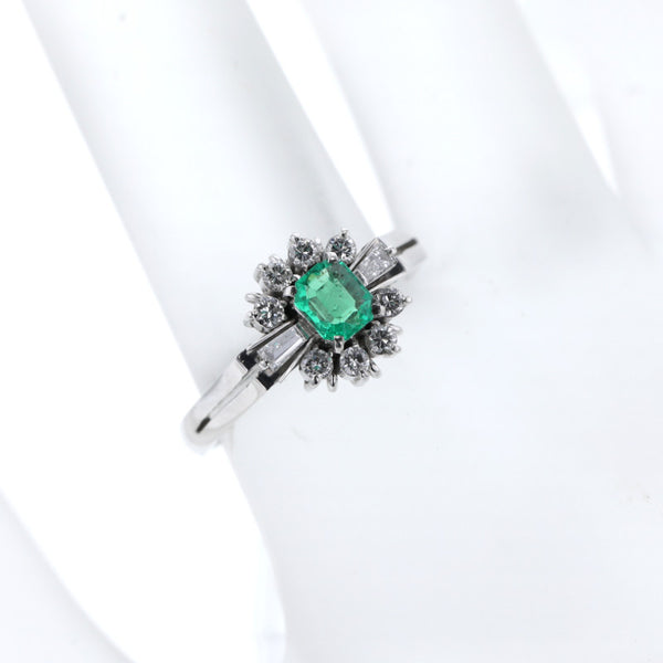 Pt900 プラチナ エメラルド0.32ct ダイヤ0.25ct リング 指輪 レディース 12号 【中古】