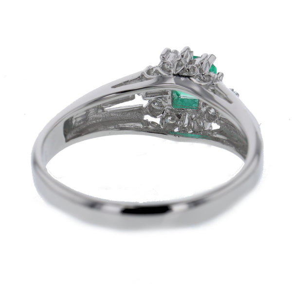 Pt900プラチナ エメラルド0.29ct ダイヤ0.16ct リング 指輪  12.5号 中古