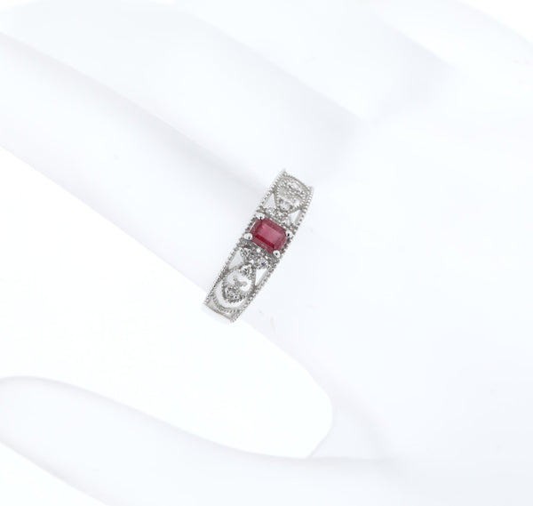 Pt950 プラチナ レッドべリル0.21ct ダイヤ0.06ct リング 指輪 レディース 11号 中古