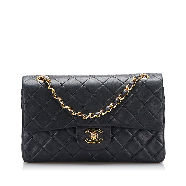 シャネル マトラッセ ダブルフラップ チェーンショルダーバッグ ブラック ゴールド レザー レディース CHANEL 【中古】
