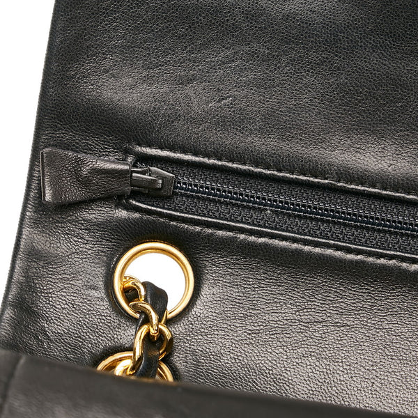 シャネル マトラッセ ダブルフラップ チェーンショルダーバッグ ブラック ゴールド レザー レディース CHANEL 【中古】
