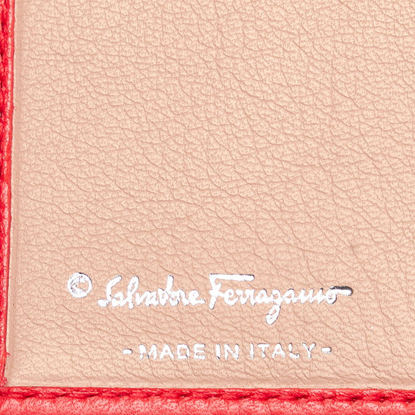 サルヴァトーレフェラガモ ガンチーニ 二つ折り財布 IR-22A596 ピンク レザー レディース Salvatore Ferragamo 【中古】