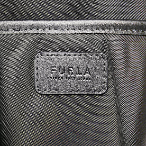 フルラ リュック・デイパック ブラック ナイロン レザー レディース Furla 【中古】