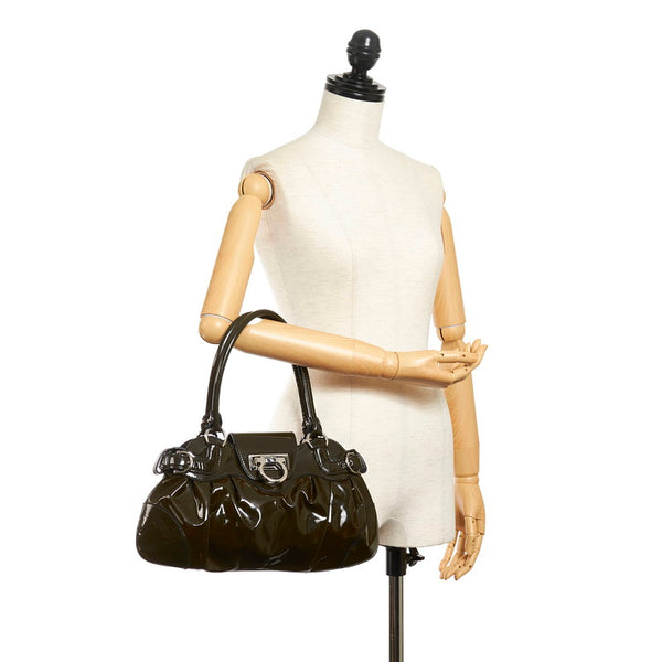 サルヴァトーレフェラガモ ガンチーニ ハンドバッグ AU-21 6317 ブラウン カーキ パテントレザー レディース Salvatore Ferragamo 【中古】