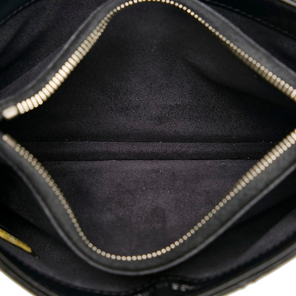 シャネル マトラッセ ココマーク ポーチ ブラック キャビアスキン レディース CHANEL 【中古】