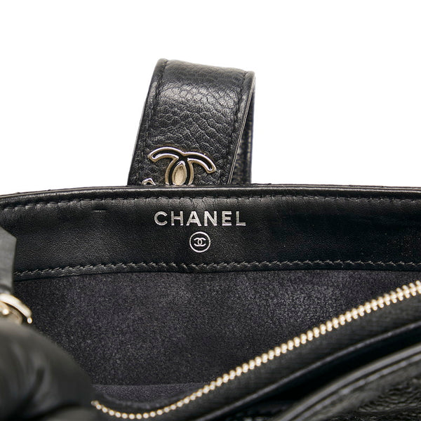 シャネル マトラッセ ココマーク ポーチ ブラック キャビアスキン レディース CHANEL 【中古】