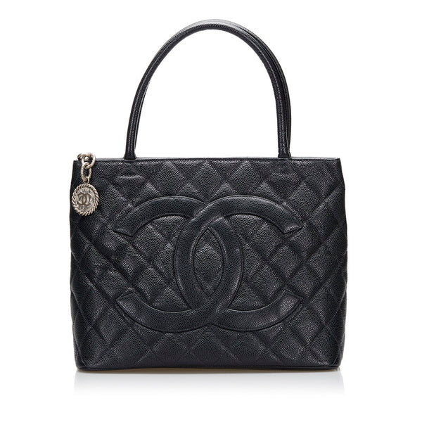 シャネル 復刻トート シルバー金具 キルティング ハンドバッグ トートバッグ ブラック キャビアスキン レディース CHANEL 【中古】