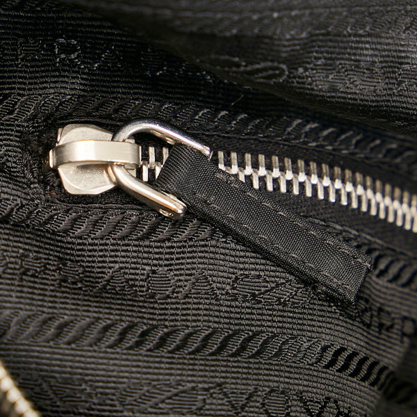 プラダ 斜め掛け ショルダーバッグ ブラック ナイロン レザー レディース PRADA 【中古】