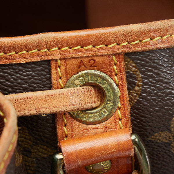 ルイ ヴィトン モノグラム ノエ 肩掛け ショルダーバッグ M42224 ブラウン PVC レザー レディース LOUIS VUITTON 【中古】
