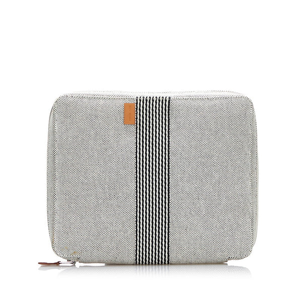 エルメス ニューフールトゥ ポーチ トラベルケース ライトグレー キャンバス レディース HERMES 【中古】