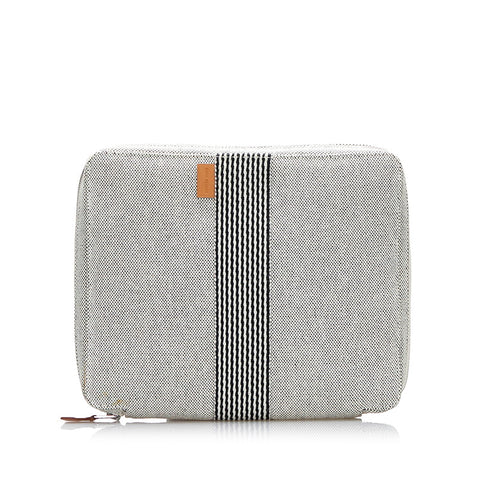 エルメス ニューフールトゥ ポーチ トラベルケース ライトグレー キャンバス レディース HERMES 【中古】