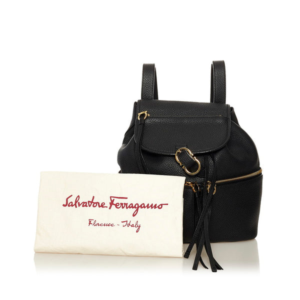 サルヴァトーレフェラガモ ガンチーニ リュック バックパック AU-21/G584 ブラック レザー レディース Salvatore Ferragamo 【中古】