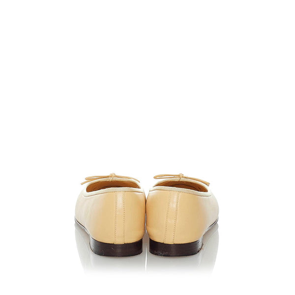 シャネル ココマーク パンプス クリーム ベージュ レザー レディース CHANEL 【中古】