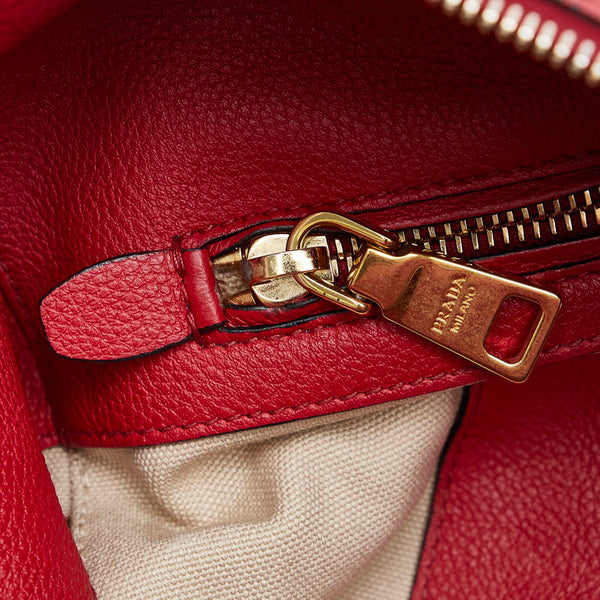 プラダ 三角ロゴプレート  ハンドバッグ ショルダーバッグ 2WAY レッド レザー レディース PRADA 【中古】