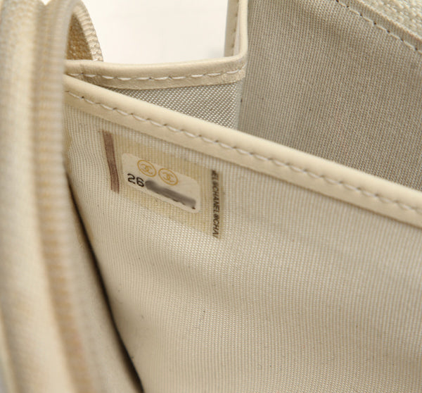 シャネル 長財布 at002388