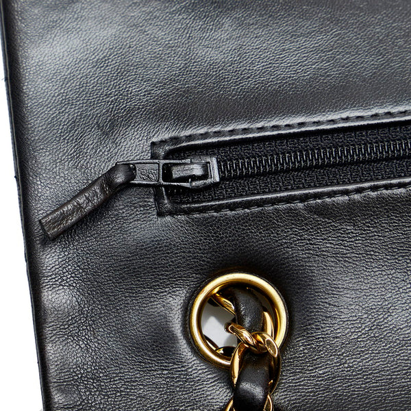 シャネル マトラッセ ダブルフラップ ゴールド金具 チェーン ショルダーバッグ  ブラック ラムスキン レディース CHANEL 【中古】