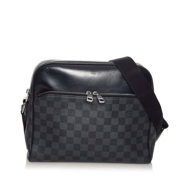 ルイ ヴィトン ダミエ グラフィット デイトンPM 斜め掛け ショルダーバッグ N41408 ブラック PVC レザー レディース LOUIS VUITTON 【中古】