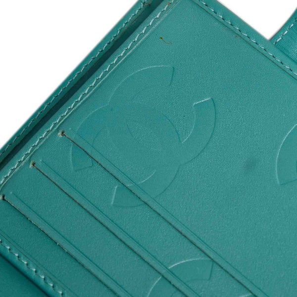 シャネル カンボンライン 二つ折り財布 ターコイズブルー レザー レディース CHANEL 【中古】