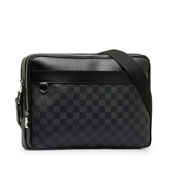 ルイ ヴィトン ダミエ グラフィット トロカデロ メッセンジャーMM ショルダーバッグ N40088 ブラック PVC レザー メンズ LOUIS VUITTON 【中古】