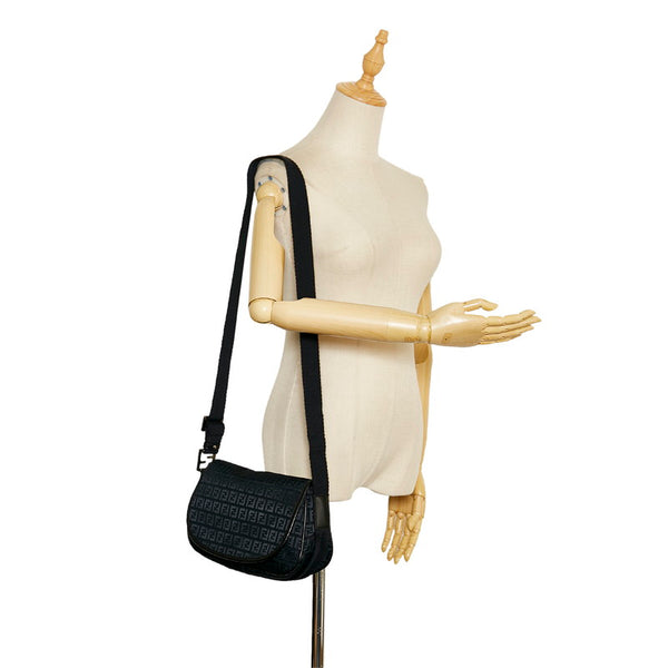 フェンディ ズッキーノ 斜め掛け ショルダーバッグ ブラック キャンバス レザー レディース FENDI 【中古】