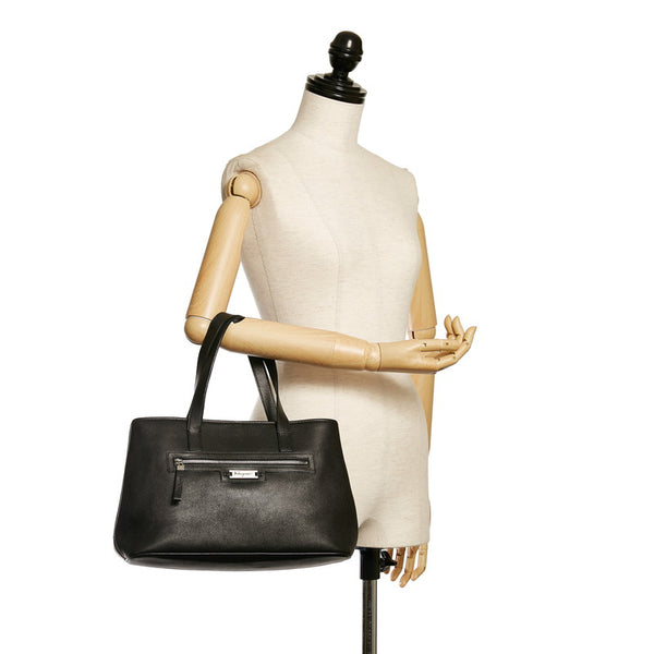 サルヴァトーレフェラガモ ガンチーニ ロゴ ハンドバッグ ブラック レザー レディース Salvatore Ferragamo 【中古】