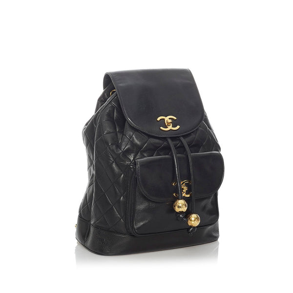 シャネル マトラッセ ココマーク  ブラック ラムスキン チェーン リュック バックパック レディース CHANEL 【中古】